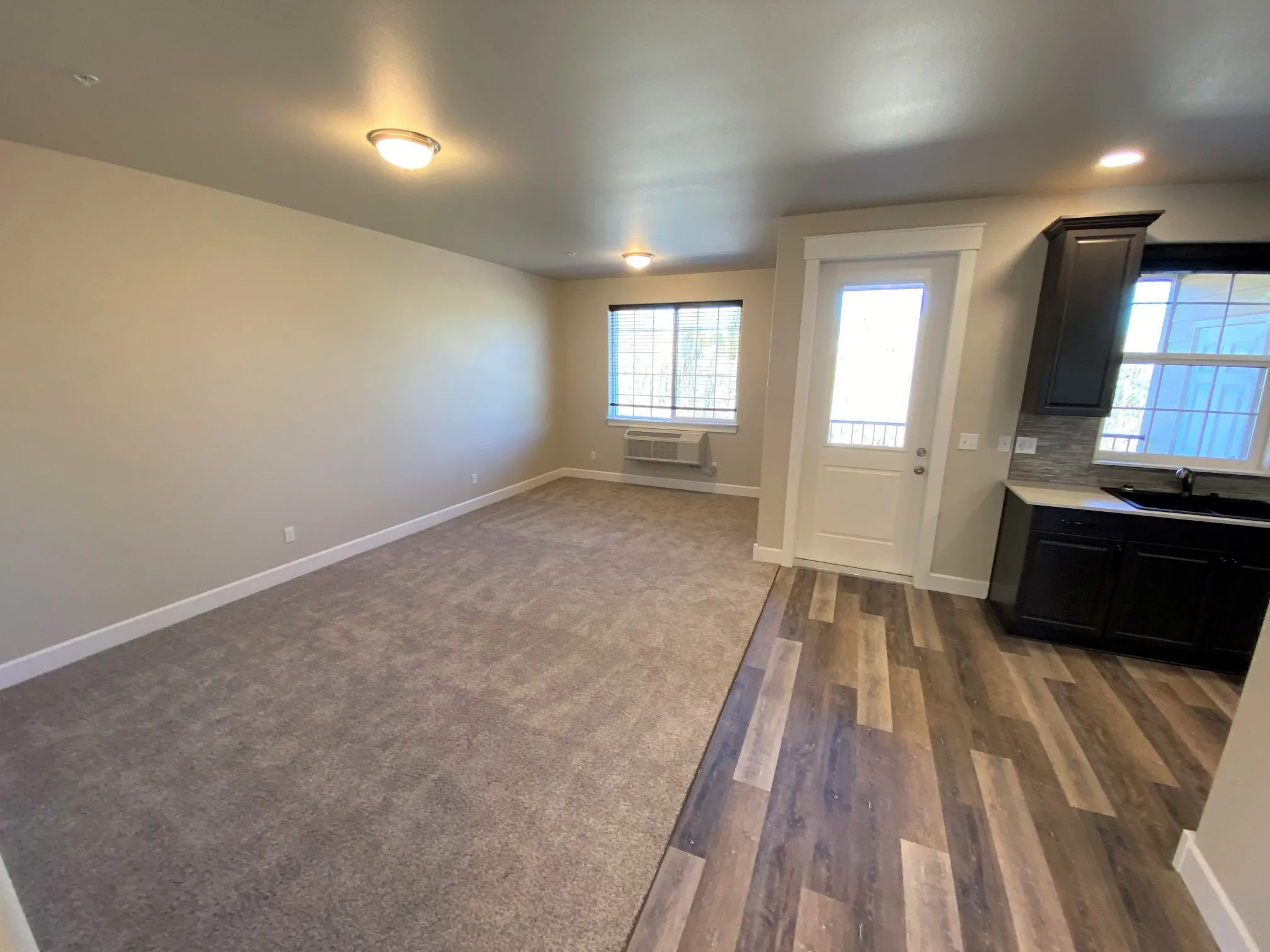 1 Bed Dining and Living Room